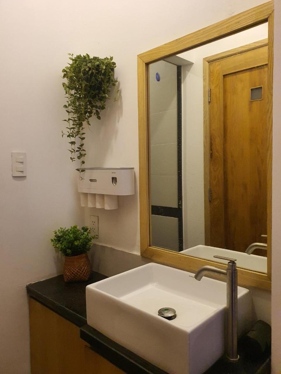 Zvillage Ncc - Modern Townhouse In District 1 مدينة هوشي منه المظهر الخارجي الصورة